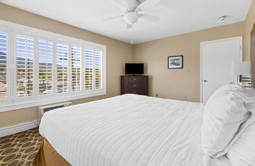 Corte Madera Hotel | Marin Suites Hotel