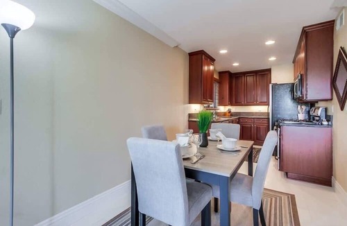 Village of La Jolla Condo | Marine Drift - 1BD walk to beach