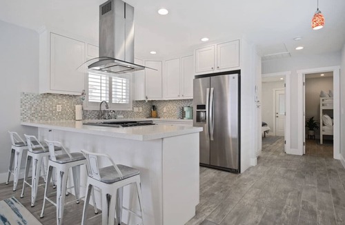 Crown Point House | Mermaid Cove: Your private Pacific Beach Oasis!