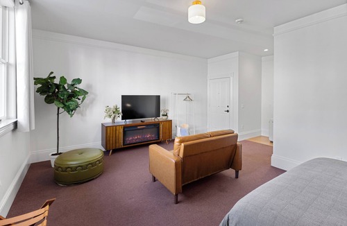 Tomales Hotel | Minutes to Dillon Beach, Tomales Bay & Point Reyes—Coastal Days, Peaceful Nights