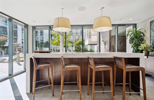 Mission Bay Apartment | Mission Bay 1 BR w/Office by Anyplace - 11668