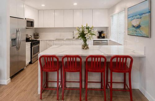 Southwood Riviera Apartment | Modern 2 Bedroom Townhome in Palos Verdes