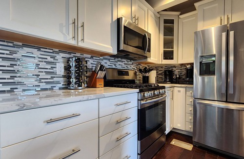 Sacramento Apartment | Modern Apartment Near Downtown Sac