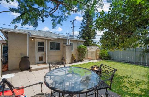 City Heights House | Modern Escape, Close to Zoo, Gaslamp and Beaches