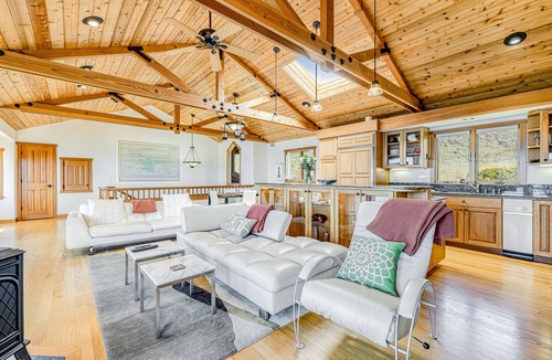 Philo House | Modern home on bluff over the ocean with private hot tub & three gas fireplaces
