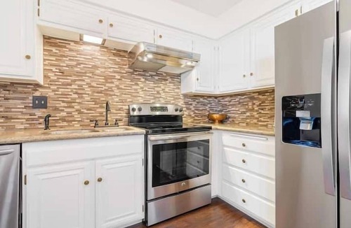 Palm Springs Condo | Modern Palm Springs Escape!