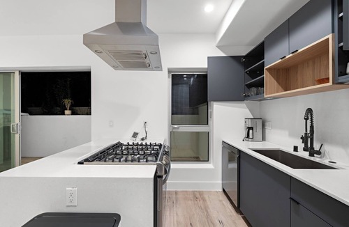 Hollywood Villa | Modern Place In West Hollywood