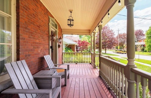Stratford House | Modern & Spacious 1908 Home