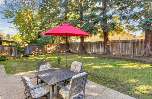 Roseville House | Modern Spacious 4BR Home w/Amenities in Roseville