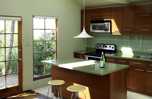 Sunset Park House | Modernist Retreat Venice Place