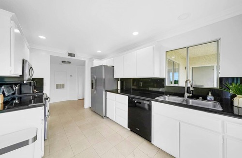 Monarch Beach Condo | MONARCH VISTAS Family Ready 2BR Ocean Breezes Walk to Beach & Harbor