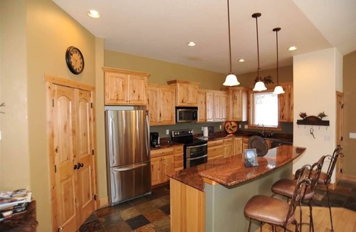Blue River House | Moose Meadow Retreat Private Home with Hot Tub