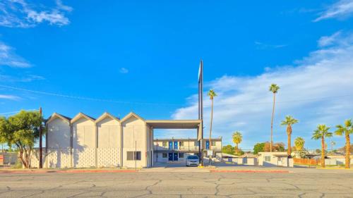 Blythe Hotel | Motel 6-Blythe, CA - South