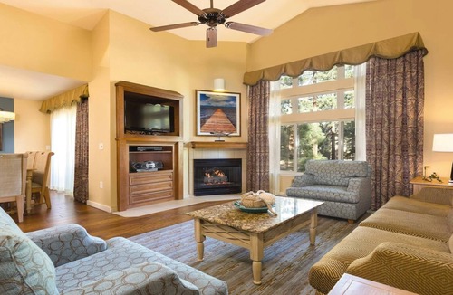 Round Hill Village Resort | Mountain & Lake Vacation with Spacious 2BR at South Shore