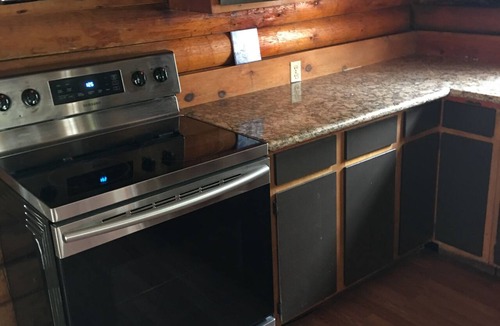 Oakhurst Hotel | Mountain Trail Lodge & Vacation Rentals