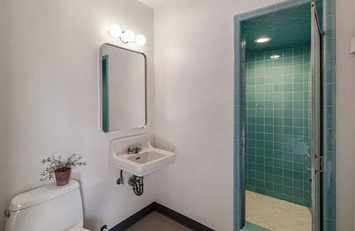 Altadena House | Mountain-View Estate GuestHouse: Tennis, Pool, Gym & Patio