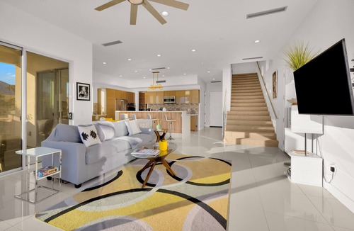 Little Tuscany House | Mountain View Luxury Resort-Style Modern Home with a Private Pool.