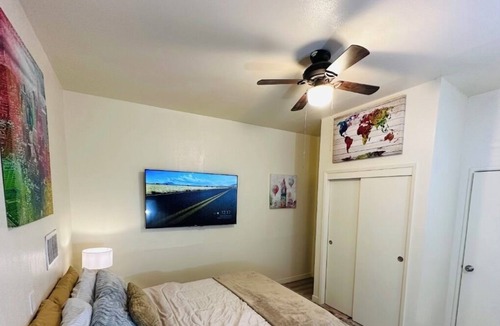 Midtown Sacramento Apartment | Movie Lover’s Themed Home! Queen suite + Snacks Included + HUGE TV!
