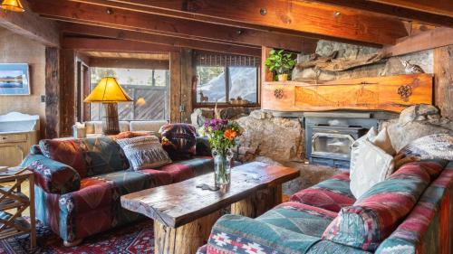 Olympic Valley House | Mt. Jola by AvantStay