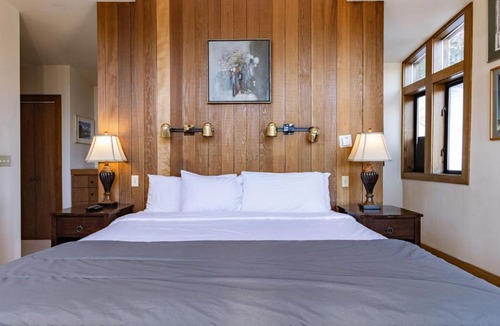 Olympic Valley House | Mt. Jola by AvantStay