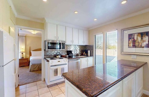 Napa Apartment | Napa 1BR Silverado condo with golf-course view & gas fireplace