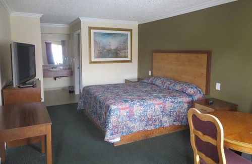 Garden Grove Hotel | National Inn Garden Grove