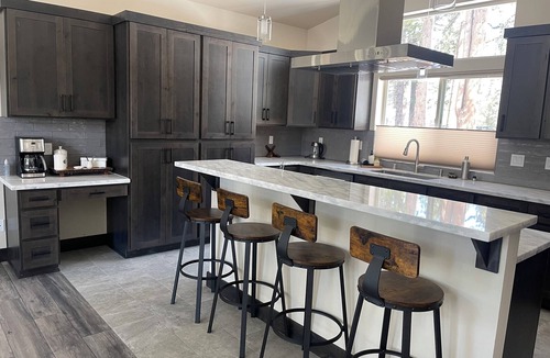 Montgomery Estates House | New 3-bedroom South Lake Tahoe retreat! 3.2 miles away from Heavenly Ski Resort!
