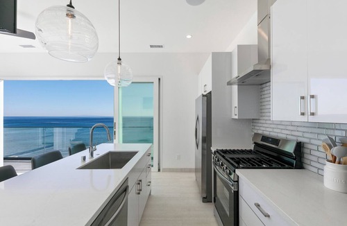 Eastern Malibu Apartment | New Beachfront Guest Unit + Private Rd + Parking, Pet-Friendly