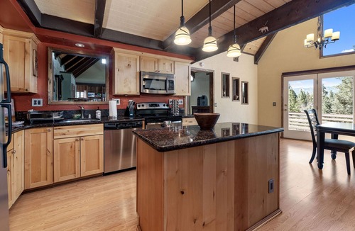 Big Bear City House | NEW! Chalet Dans Le Ciel Pooltable Shuffleboard