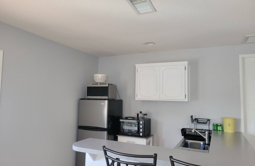 Lakeside House | New listing! Newly furnished, stylish one-bedroom! 30-day minimum stay.
