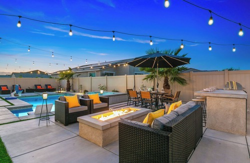 Coachella House | New Pool+Spa+Games+Large BBQ+Designer+Beautiful