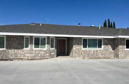 Victorville House | New remodel Modern Entertainment house