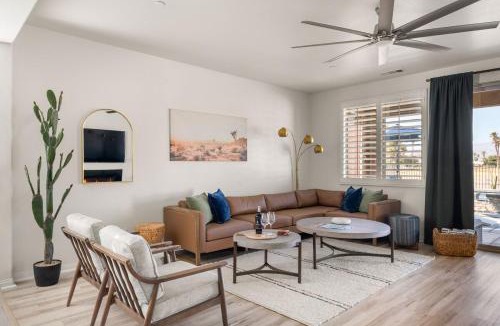 Indio House | NEW Sunset Palms, AC Gameroom, Pool, Spa, EV charger