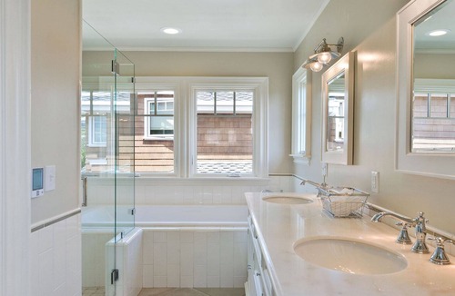 Piedmont Avenue House | Newly Built 5 bed, 4 bath Furnished Home - Steps to Piedmont Avenue