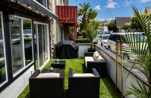 Newport Shores House | Newport Beach's Finest (1 blocks from sand)!