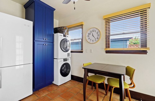 Eastside House | Nice 2-bedroom house with AC in Long Beach