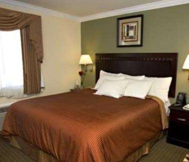 San Rafael Hotel | North Bay Inn