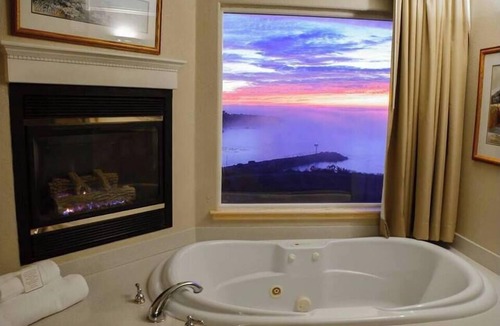 Fort Bragg Hotel | North Cliff Hotel