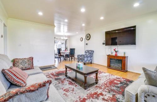 North Hills West House | North Hills Home w/Outdoor Entertaining Space