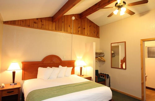 Oakhurst Hotel | Oakhurst Lodge