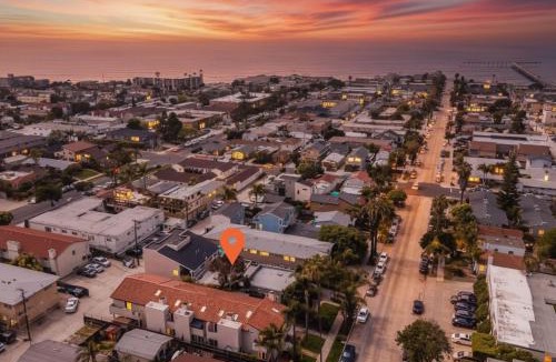 Ocean Beach House | OB Compound for Groups, Steps to Beach, Parking