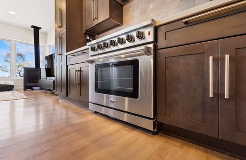 Anchor Bay House | Ocean-View Haven w Sauna, Hot Tub & Fire Pit!