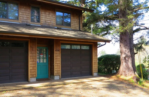 Neskowin Cabin | Ocean View Oasis Retreat. Comfort, plus great views! Sleeps 4.