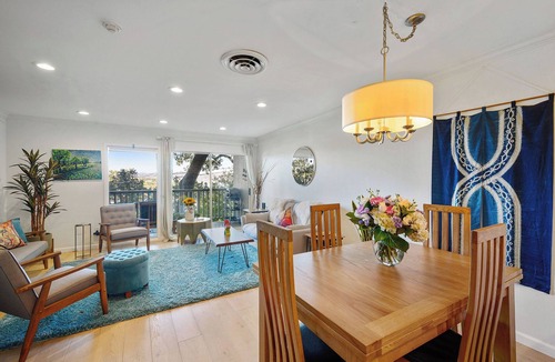 Marin City House | OCEAN VIEW RETREAT NEAR DOWNTOWN SAUSALITO