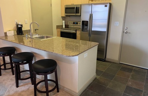 Waterfront Apartment | Ocean View Stay in Downtown Long Beach