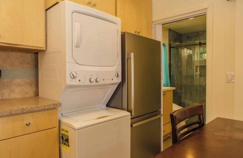 Rancho Palos Verdes House | Ocean view house, 1 bedrm, full kitchen & patio in Abalone Cove , RPV, private!