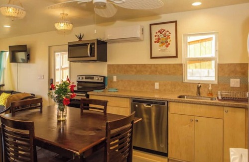 Rancho Palos Verdes House | Ocean view house, 1 bedrm, full kitchen & patio in Abalone Cove , RPV, private!