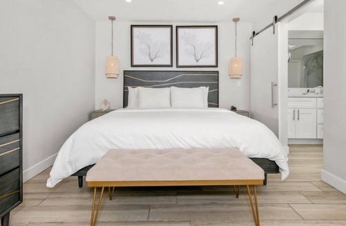 Carlsbad Village Villa | Ocean Villas Carlsbad - Sand Suite