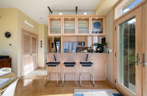 Manzanita House | Oceanfront 4bdrm/4bth with private Cabana, EVCharger, Gas FP, jetted tub-Aria