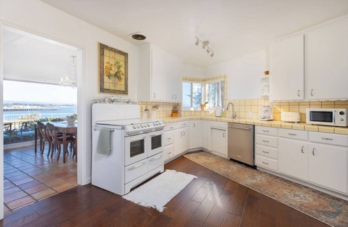 Westside Santa Cruz House | Oceanfront Beach Boardwalk Hot Tub BBQ